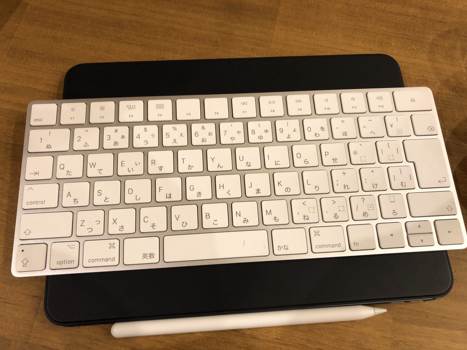 iPad Proと外部キーボードのApple Magic Keyboard