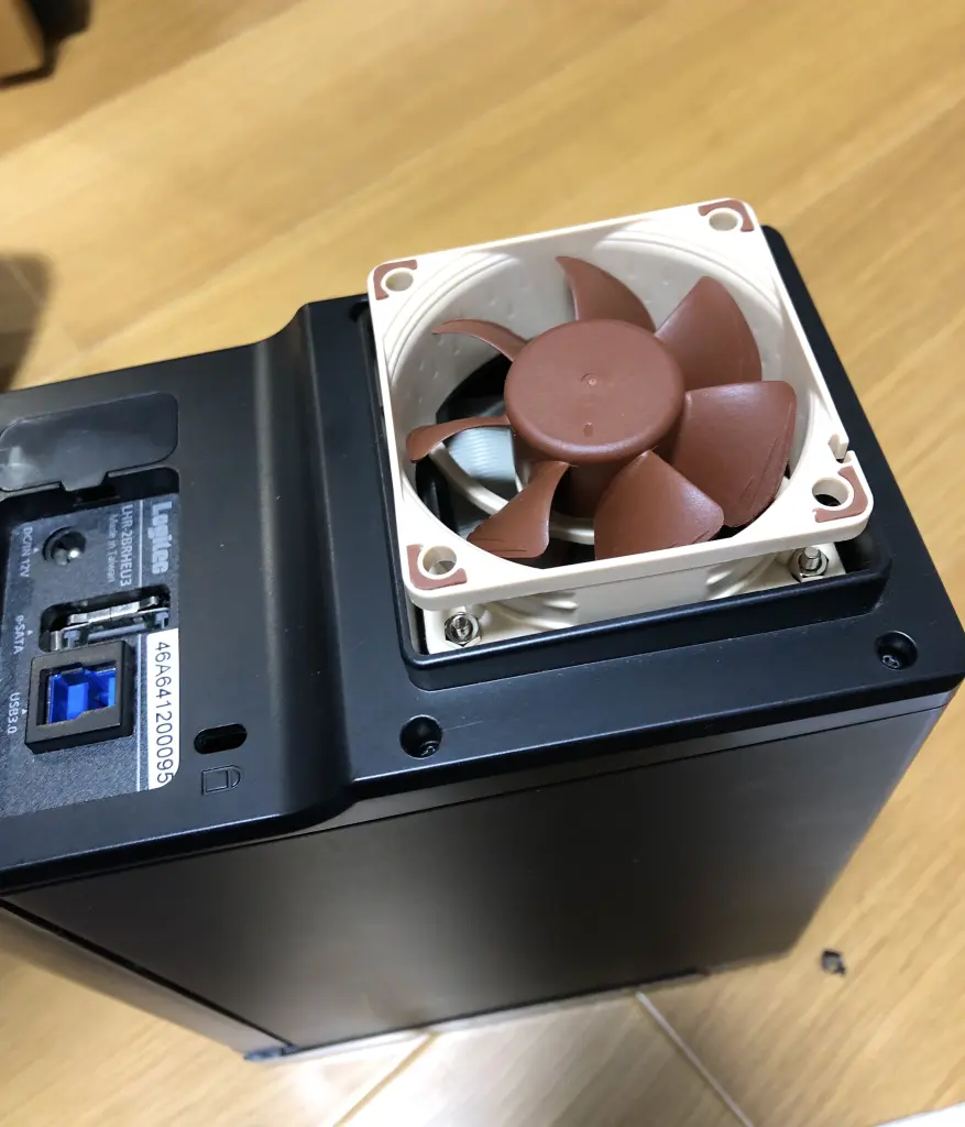 ロジテックの外付けHDDケースのファンを交換する | tomikyブログ