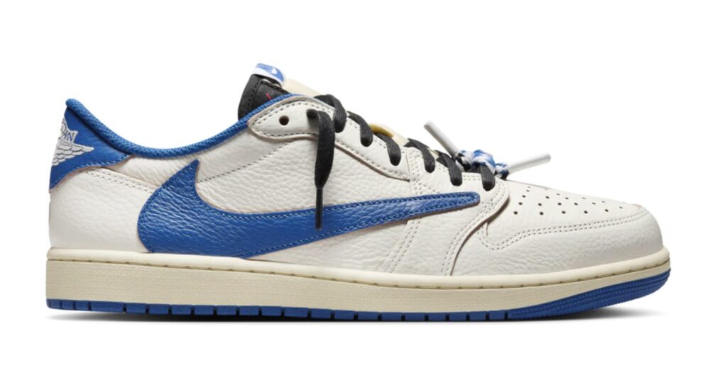 Travisの専売特許「逆スウッシュ」